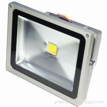 30W LED Floodlight with 700lm Luminous Flux, 0.9 Power Factor, CE- and RoHS-approved